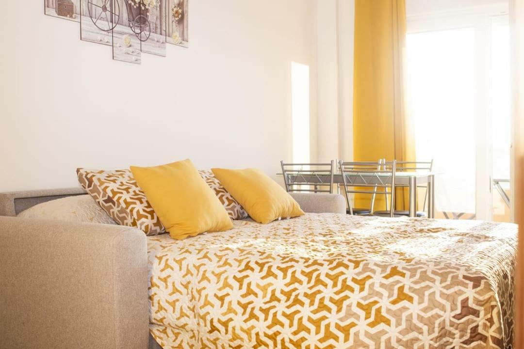 Apartamentos Costa Xuno A Coruna Bagian luar foto